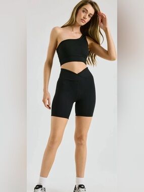 Year of ours ribbed V biker shorts